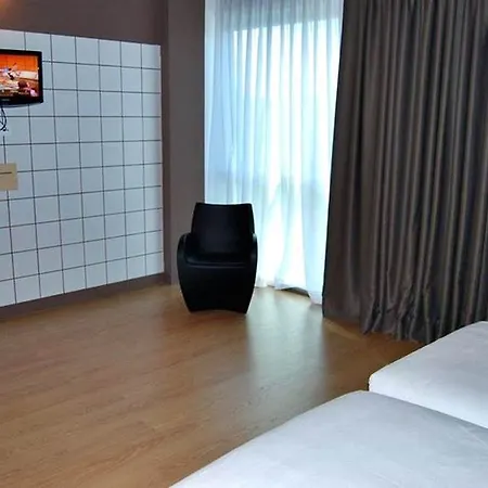 Hotel Ele Hotelandgo Arasur 3*